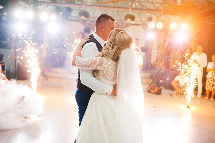 How to Choose the Perfect Music for Your Wedding Celebration